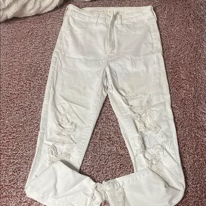 American Eagle Outfitters White Ankle Cropped Jeans